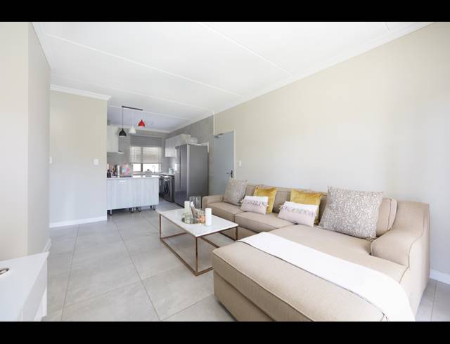 2 BEDROOM APARTMENT TO LET IN BROADACRES